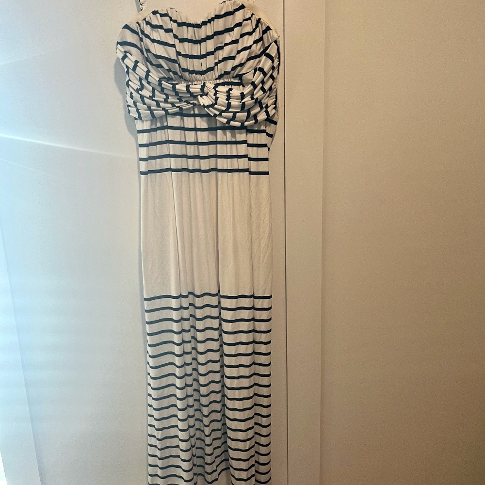 Maxi Dress- removable straps- Jessica Simpson